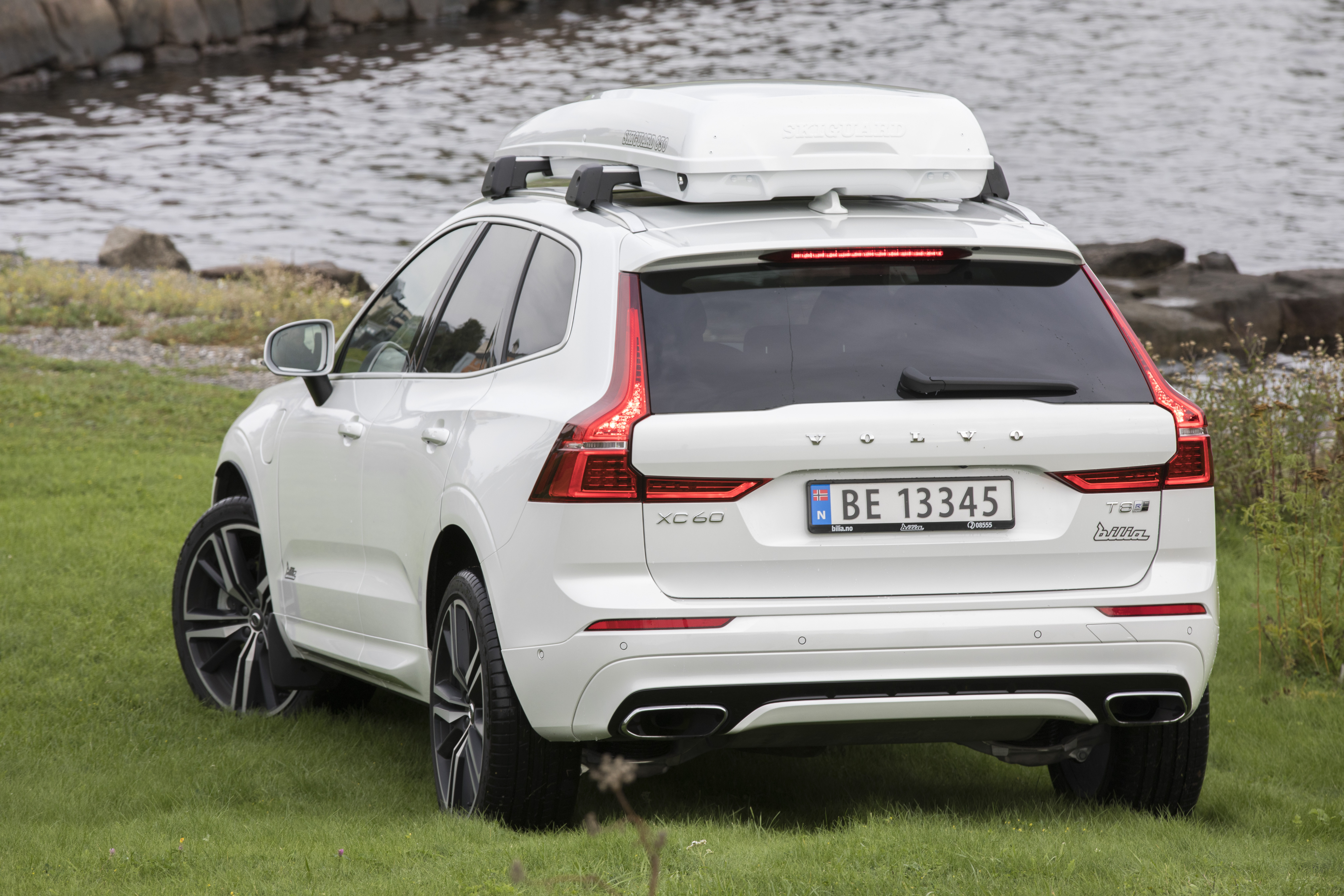 Skiguard shop roof box